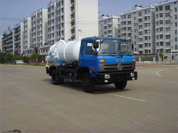 湖北江南东风专用特种汽车随州改装厂 油罐车,洒水车,消防车,高清图片