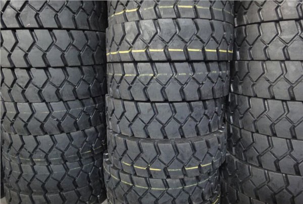 华韩普利王轮胎厂是全国工程轮胎销量排名前几