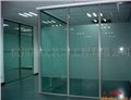 写字楼 办公区分割 采用80型 铝本色双玻内百叶玻璃隔断屏风 图片